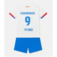 Dres Barcelona Robert Lewandowski #9 Gostujuci za djecu 2023-24 Kratak Rukav (+ kratke hlače)